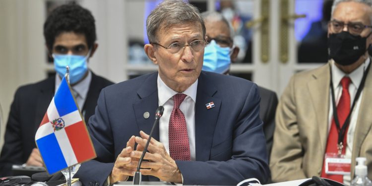 Canciller Roberto Álvarez garantiza RD acompañará a Argentina con su agenda en la CELAC