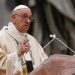 El papa reitera compromiso de hacer justicia a víctimas de abusos
