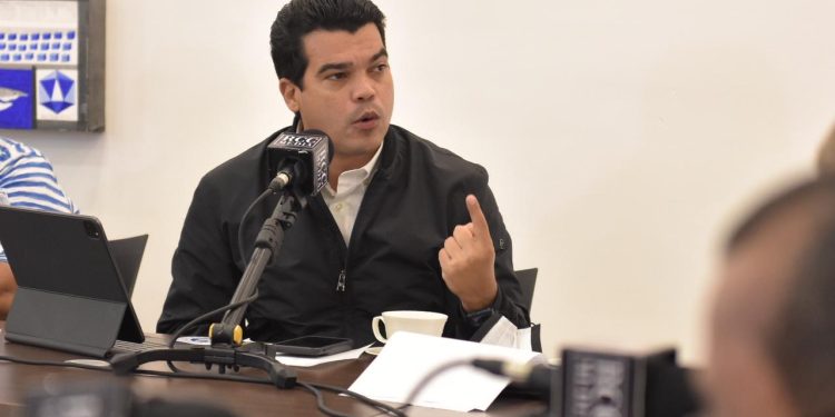 Director del INAPA, destaca un millón 400 mil dominicanos más tiene acceso a agua potable