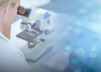 Científicos polacos hallan una variante genética que aumenta el riesgo por covid