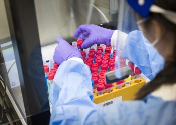 Continúan aumentando los casos de Covid-19, notifican 2,856 y dos defunciones