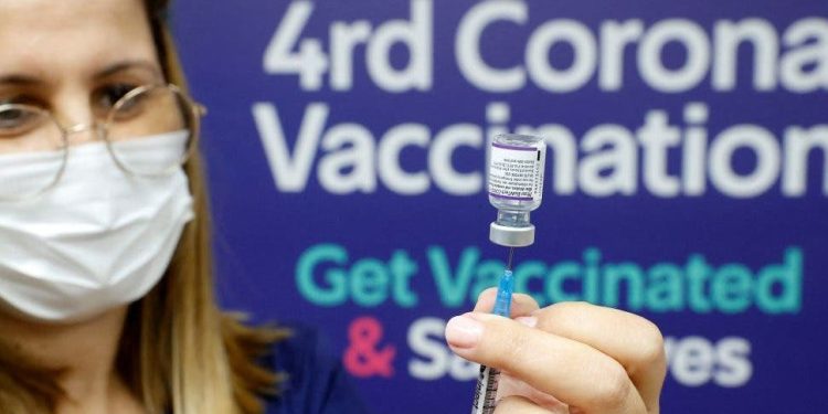 Chile iniciará aplicación de cuarta dosis contra el COVID-19