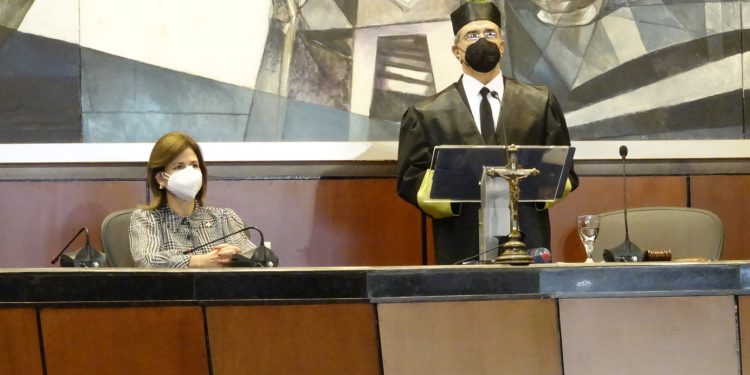 Raquel Peña encabeza actos conmemorativos por aniversario del Tribunal Superior Electoral