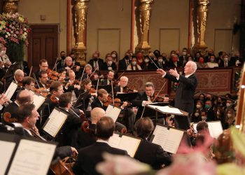 El Concierto de Año Nuevo vibra de esperanza con el regreso del público