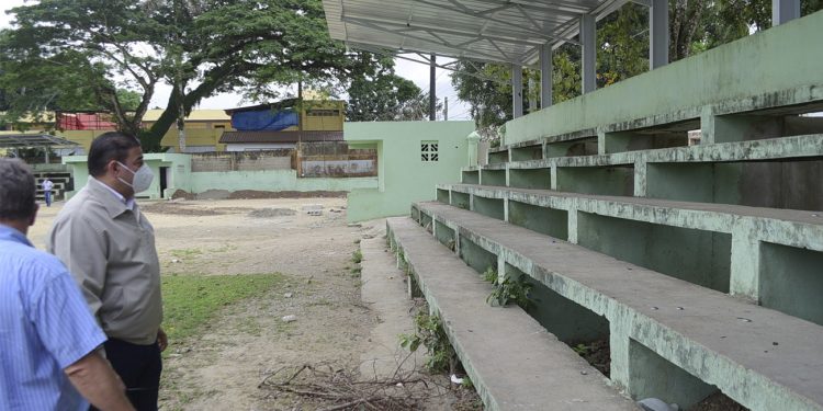 Ministerio de Deportes ejecuta amplio programa de remozamiento en varias localidades