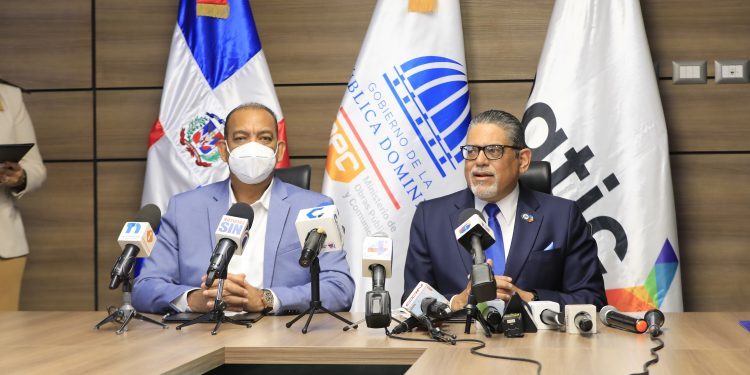 Reconoce avances del MOPC en gobierno electrónico