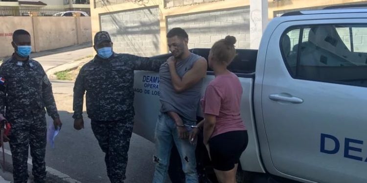 Policía y MP apresan en Santiago hombre violó niña de 5 años y colgó vídeo en Facebook