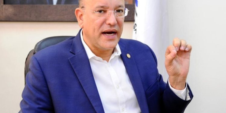 Reprochan oposición ampliación autopista Duarte