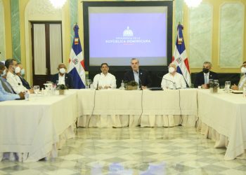 Abinader explica que trabajan para mitigar efectos de inflación en productos alimenticios￼