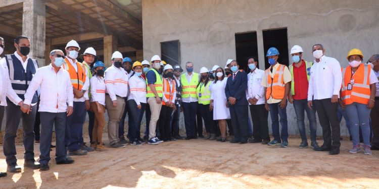 Gobierno supervisa construcción del Hospital Regional San Vicente de Paúl en SFM￼