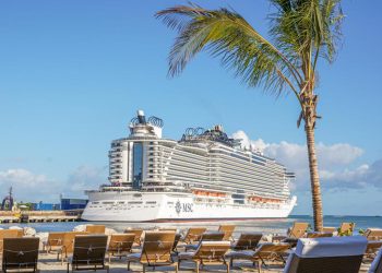 Vigilan protocolos sanitarios en embarcación con casos positivos de COVID-19