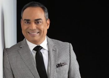 El cantante de salsa Gilberto Santa Rosa positivo al covid-19