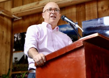 Francisco Domínguez Brito: Subir combustibles será el golpe para los dominicanos