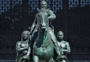 Nueva York esconde la estatua de Theodore Roosevelt