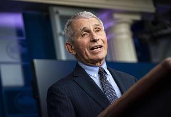 Estados Unidos da por hecho que casi “todo el mundo” contraerá el coronavirus