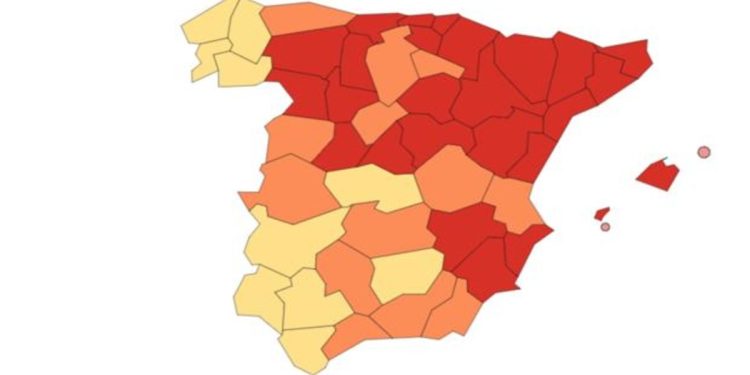 La mitad de las provincias de España, en riesgo muy alto por el descontrol de la pandemia