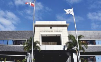 Gobierno anuncia reducción de US$1,100 millones de servicio de deuda para los años 2022-2024 