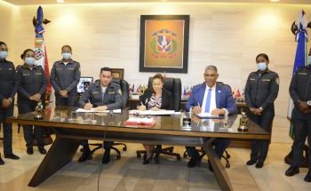 Disponen aumentar a 31,158 los policías beneficiados con Programa Social “Supérate” 