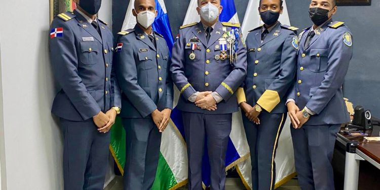 Envían cadetes a Panamá y Honduras en intercambio educativo