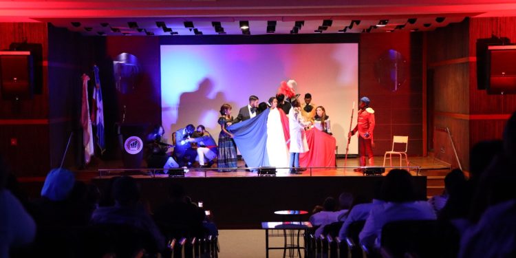 Estudiantes Instituto Técnico Superior Comunitario presentan obra “Grito de Independencia”￼