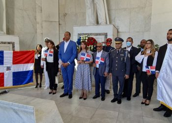 Alcántara afirma tienen poco sentido patriótico quienes se oponen a verja perimetral fronteriza