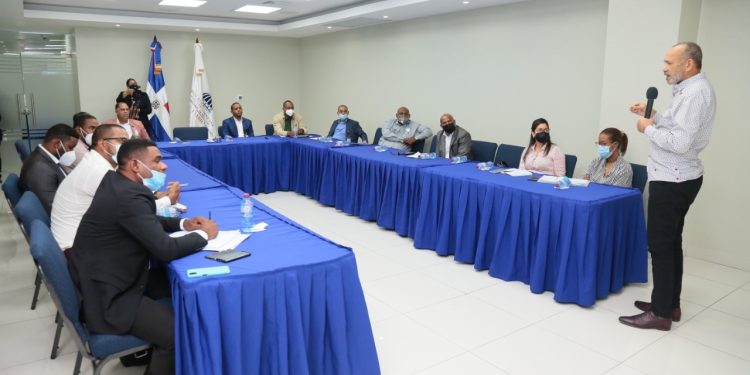 INABIE insta a sus directores regionales a mantener constante vigilancia sobre servicios que llegan a estudiantes