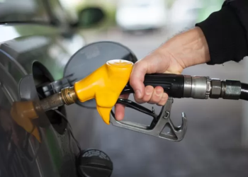 Precio del barril de petróleo se dispara y supera los 100 dólares: ¿qué efectos puede tener para América Latina?￼