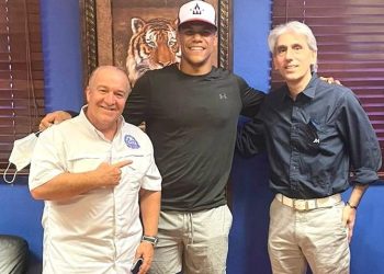 Juan Soto se reúne con directivos del Licey￼