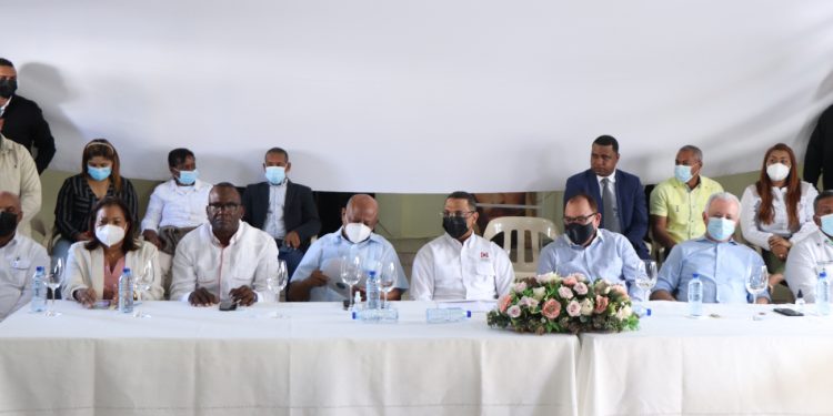 Gobierno inicia proceso de titulación de propiedades en Los Alcarrizos y La Guáyiga￼