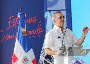 Abinader dijo si yo tuviera un Petrocaribe los combustibles estarían más baratos￼