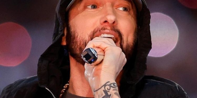 El gesto de Eminem en el show del Super Bowl LVI
