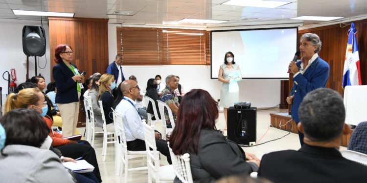 Especialista considera pérdida auditiva tiene solución, pero recomienda huir de ambientes ruidosos
