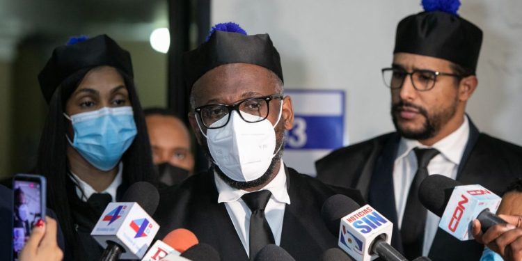 Corte confirma prisión preventiva a tres oficiales del Caso Coral 5G