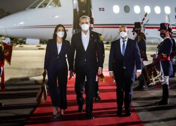 Presidente Abinader llega a Buenos Aires, Argentina, para desarrollar una amplia agenda