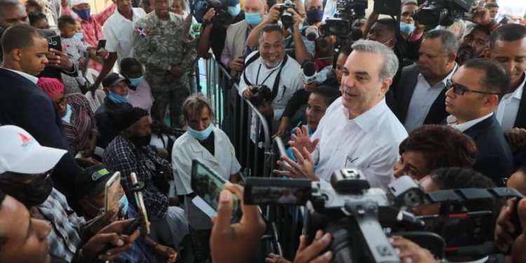 Abinader: En este Gobierno hay régimen de consecuencias y el que roba el dinero del pueblo va preso