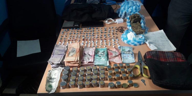 Policía Nacional saca de las calles 184 porciones de sustancias controladas