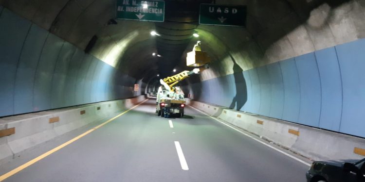MOPC y Empresas Distribuidoras trabajan de manera conjunta en el programa de iluminación de estructuras y vías
