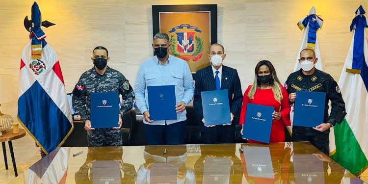 Mescyt juramenta a Alfredo Herrera como el nuevo vicerrector de Vinculación y Extensión del ITSC