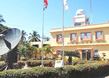 Ocurrirán aguaceros dispersos y fuerte oleaje, según ONAMET