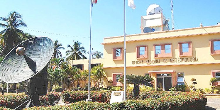 Ocurrirán aguaceros dispersos y fuerte oleaje, según ONAMET