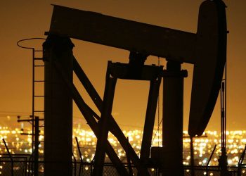 Tensiones en Europa disparan precio petróleo a 110 dólares