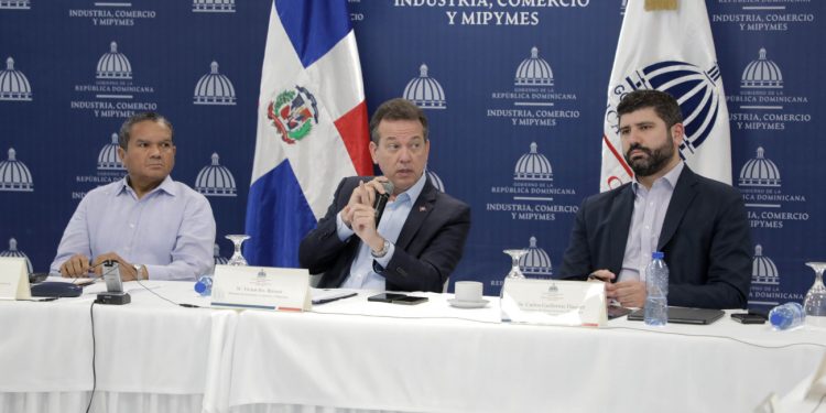 Consejo Zonas Francas aprueba instalación de 10 nuevas empresas; generarán 1,374 nuevos empleos directos