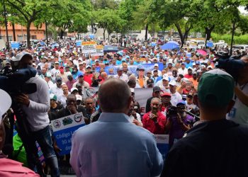 Centrales sindicales advierten sobre retrocesos  en el Código Laboral; demandan nueva  ley de seguridad social