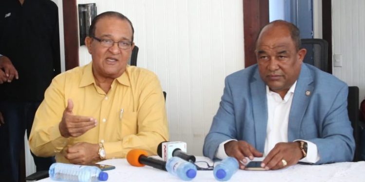 SENADORES LÍNEA NOROESTE EN CONTRA DE MONOPOLIO LEY HIDROCARBUROS