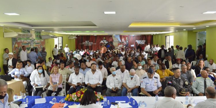 Director general de Bienes Nacionales-CEA encabeza ¨Gobierno en las Provincias¨, en Hato Mayor