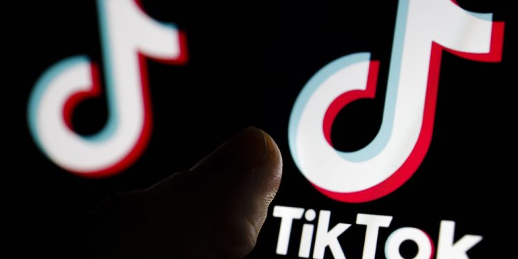 TikTok añade cookies de terceros a su píxel – e intenta comerse el almuerzo de Facebook