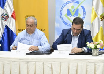 Universidad Católica Santo Domingo (UCSD) y Superintendencia de Pensiones (SIPEN) firman convenio de colaboración interinstitucional