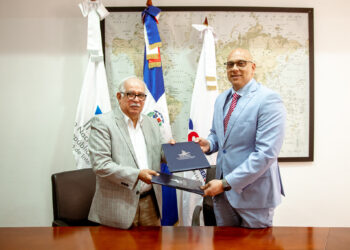 El Instituto Nacional de Migración y el Centro Nacional de Ciberseguridad firman acuerdo para realizar encuentros académicos sobre seguridad informática