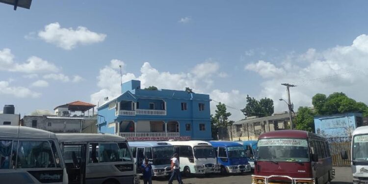 Sitraur suspende choferes y cobradores por violaciones a Ley de Tránsito y normas internas