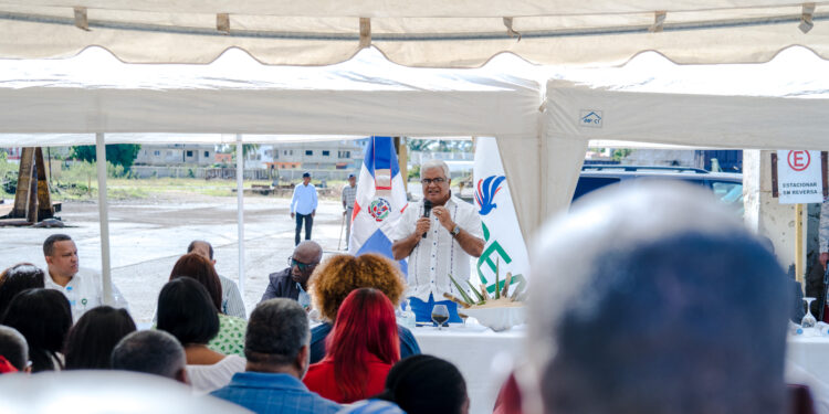 Bienes Nacionales y CEA encabezan amplio Operativo de Asistencia Social en San Pedro de Macorís